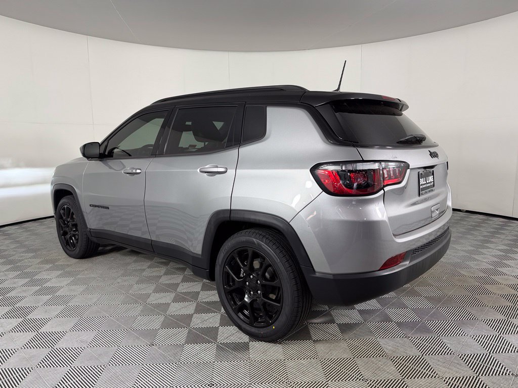 Used 2022 Jeep Compass Latitude w/ Convenience Group FWD image 7