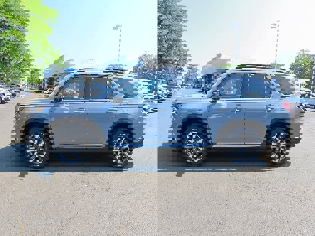 New 2025 Honda Pilot Touring image 3