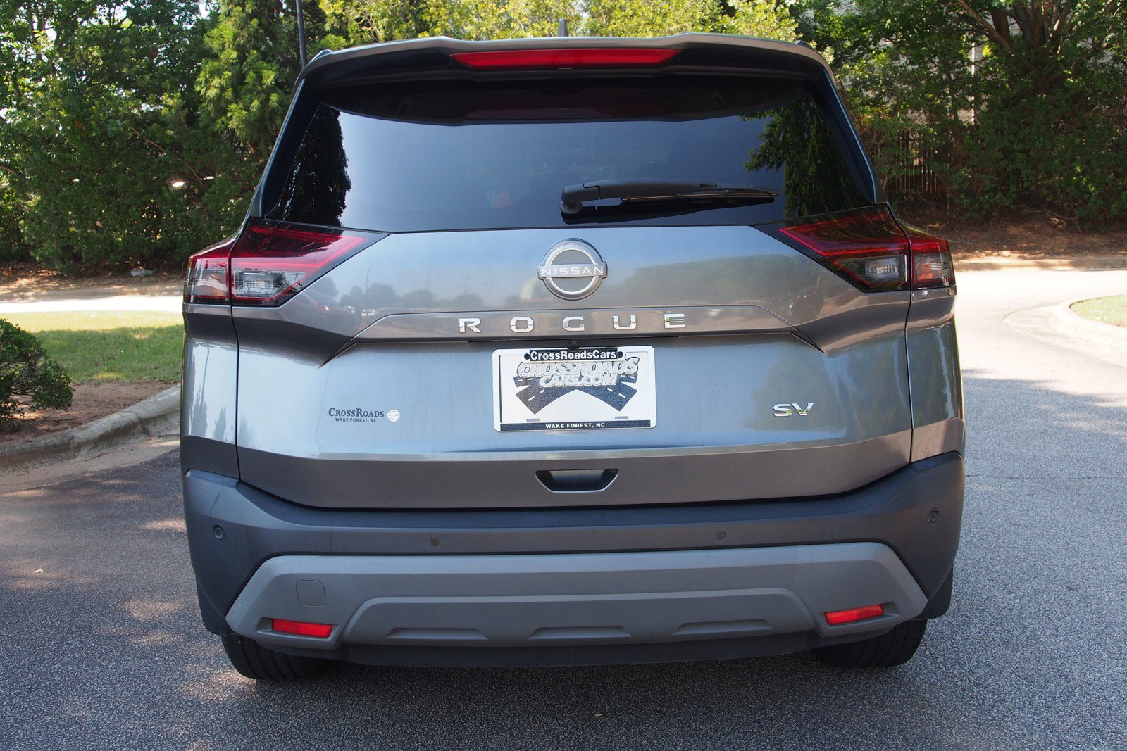 Used 2023 Nissan Rogue SV FWD image 6