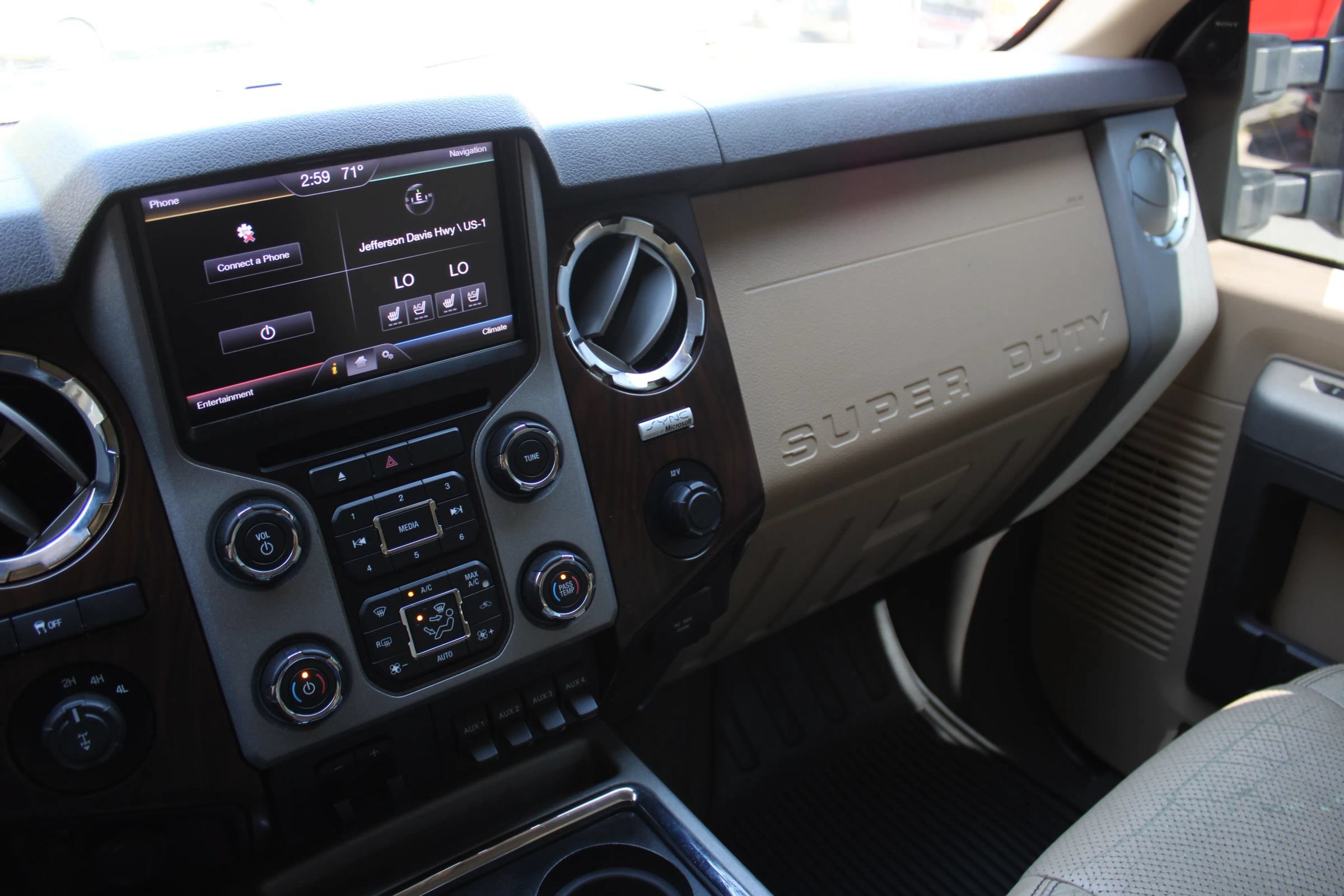 Used 2013 Ford F250 Lariat w/ Lariat Interior Pkg AWD/4WD image 12