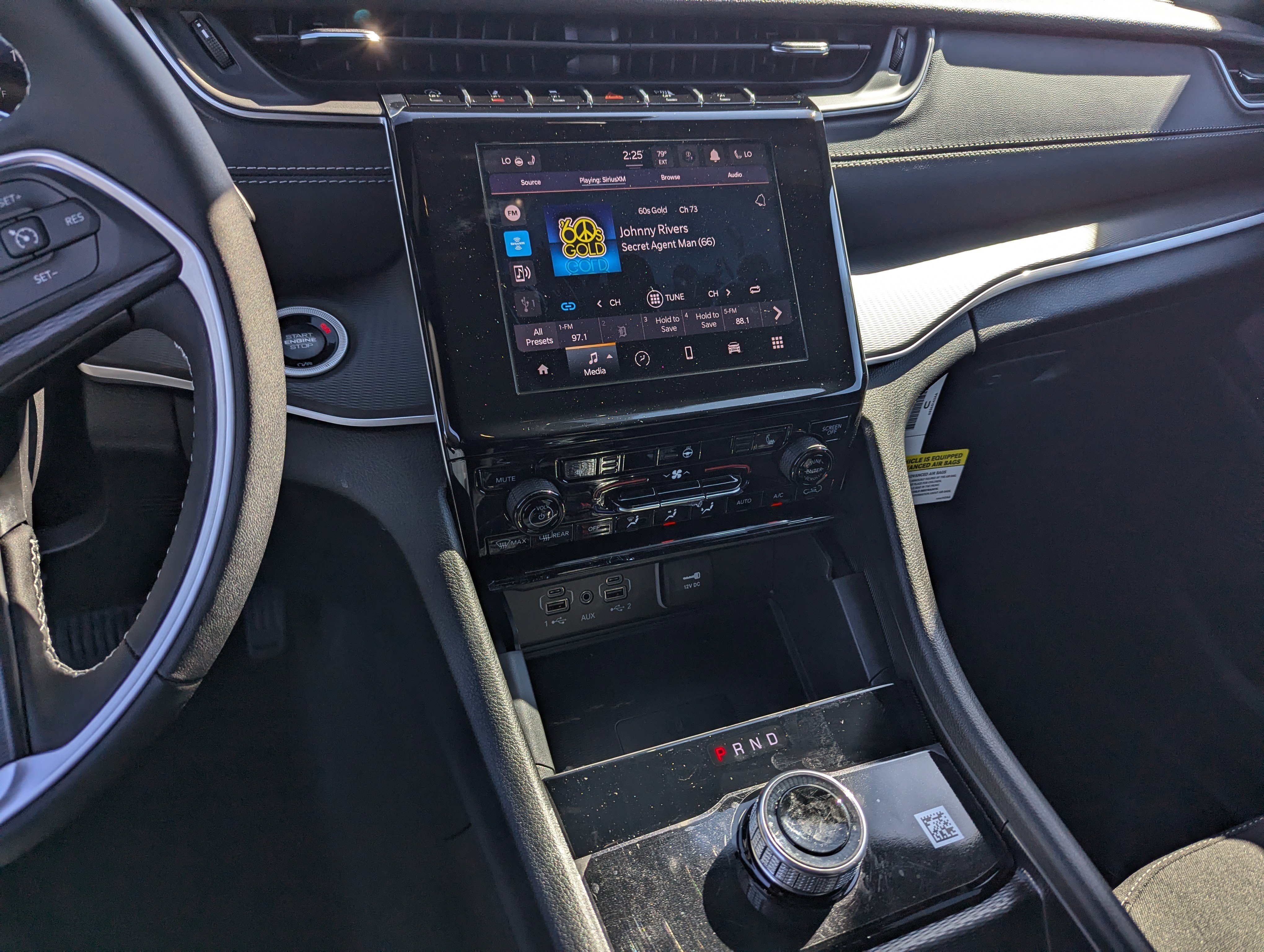 New 2025 Jeep Grand Cherokee Laredo X w/ Luxury Tech Group I image 10