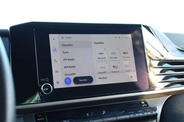 Used 2025 Toyota Camry LE FWD image 11
