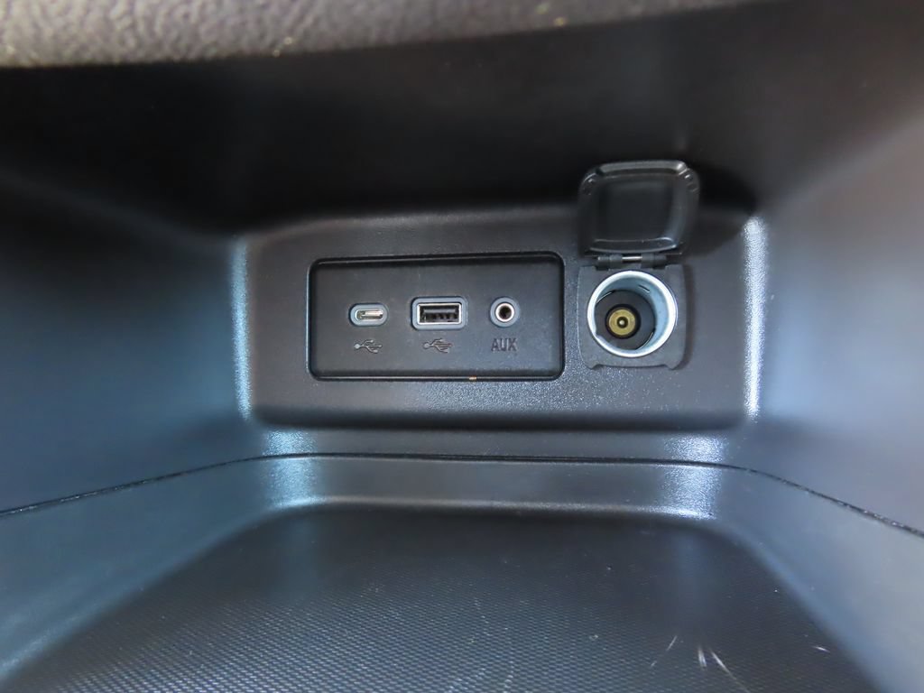 Used 2024 Chevrolet Equinox LT AWD/4WD image 8