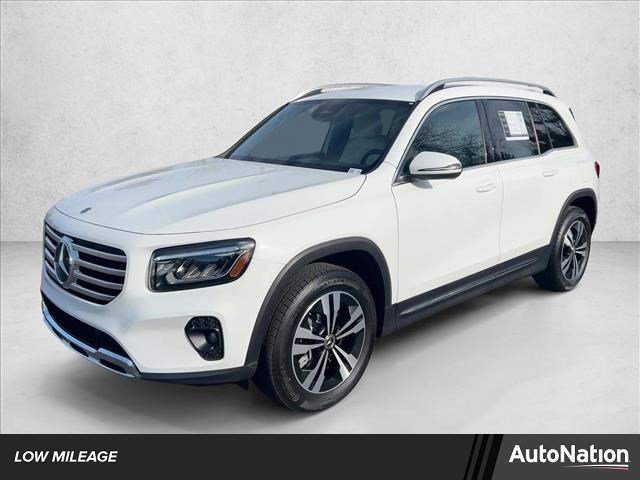 Used 2025 Mercedes-Benz GLB 250 4MATIC image 1