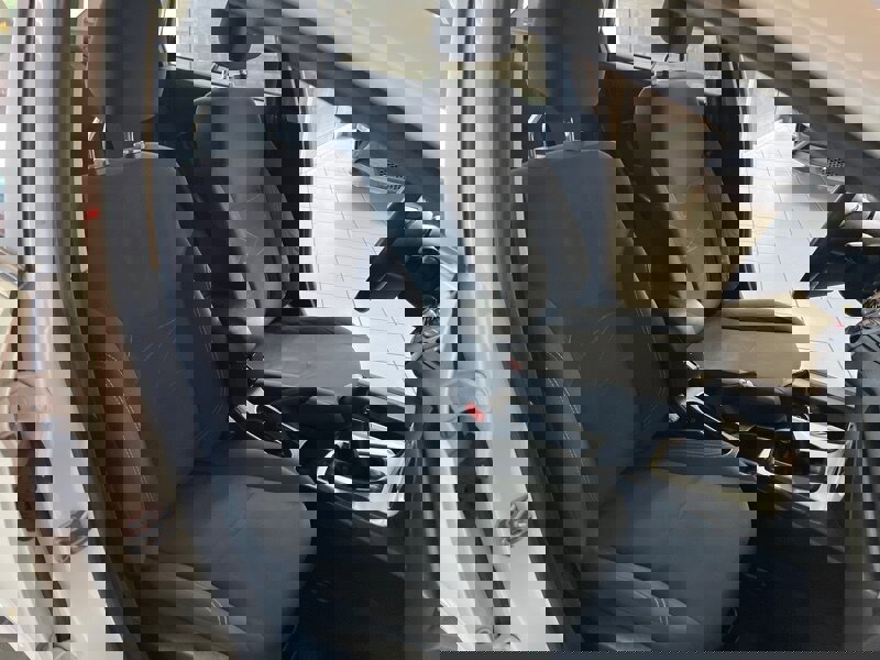 Used 2018 Ford Fiesta SE image 28