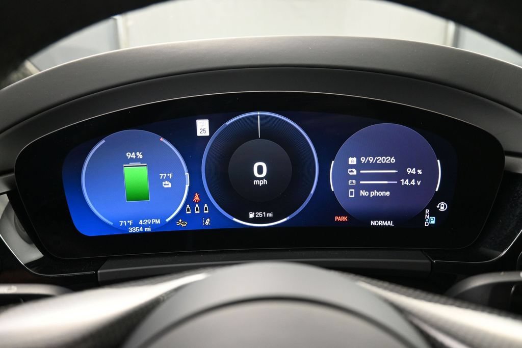 Certified 2025 Porsche Macan Turbo Electric AWD/4WD image 18