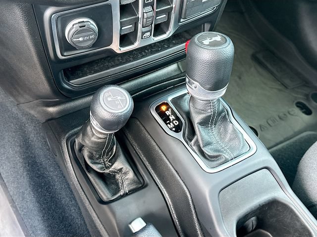 Used 2024 Jeep Wrangler Unlimited Sport AWD/4WD image 17