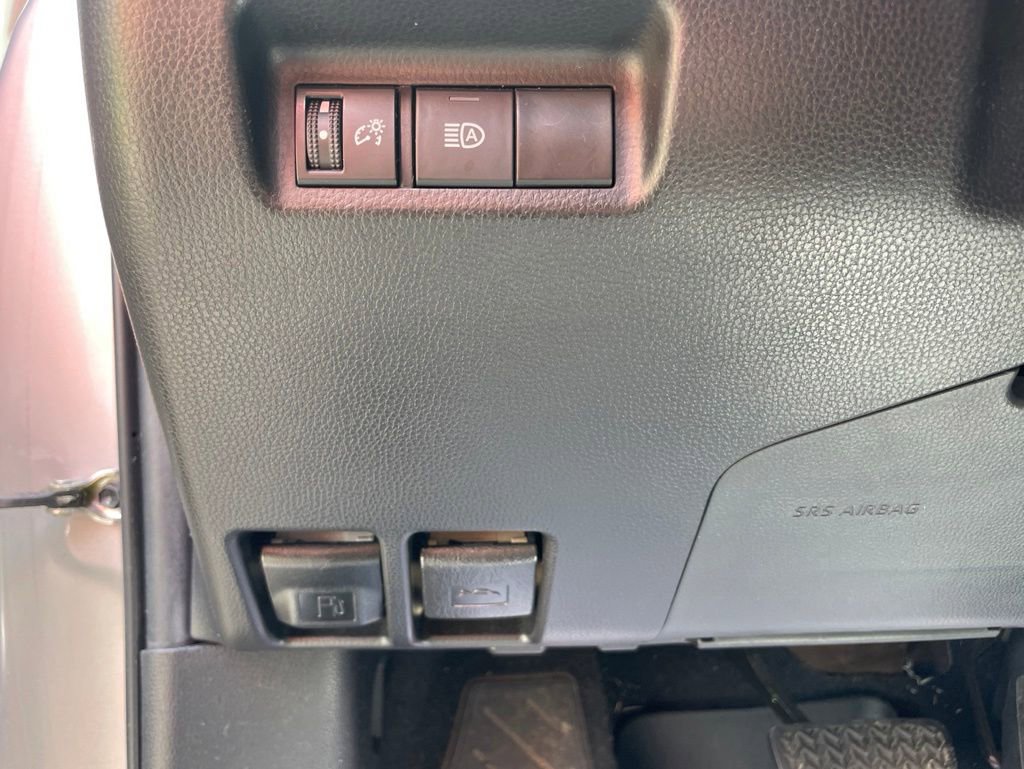 Used 2022 Toyota RAV4 LE FWD image 19
