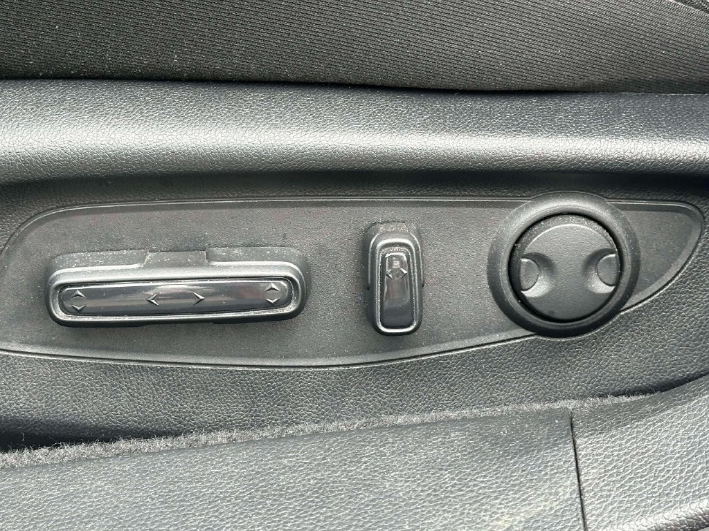 Certified 2023 Honda Accord EX image 15