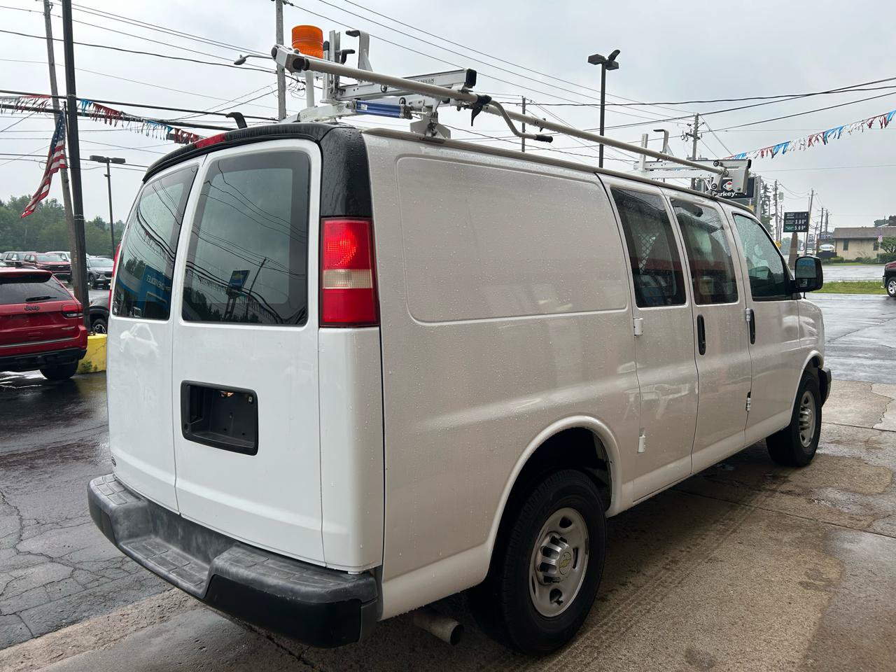 Used 2012 Chevrolet Express 2500 RWD image 6
