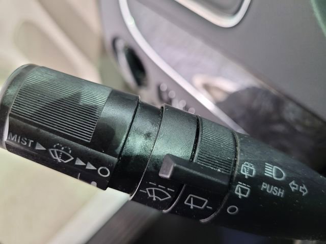 Used 2015 Chrysler Town & Country Touring w/ Driver Convenience Group image 41