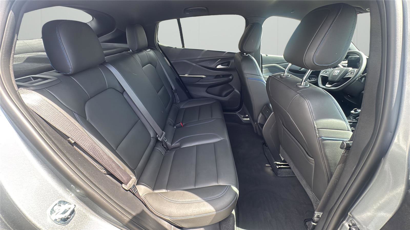 Used 2025 Buick Envista Sport Touring FWD image 13