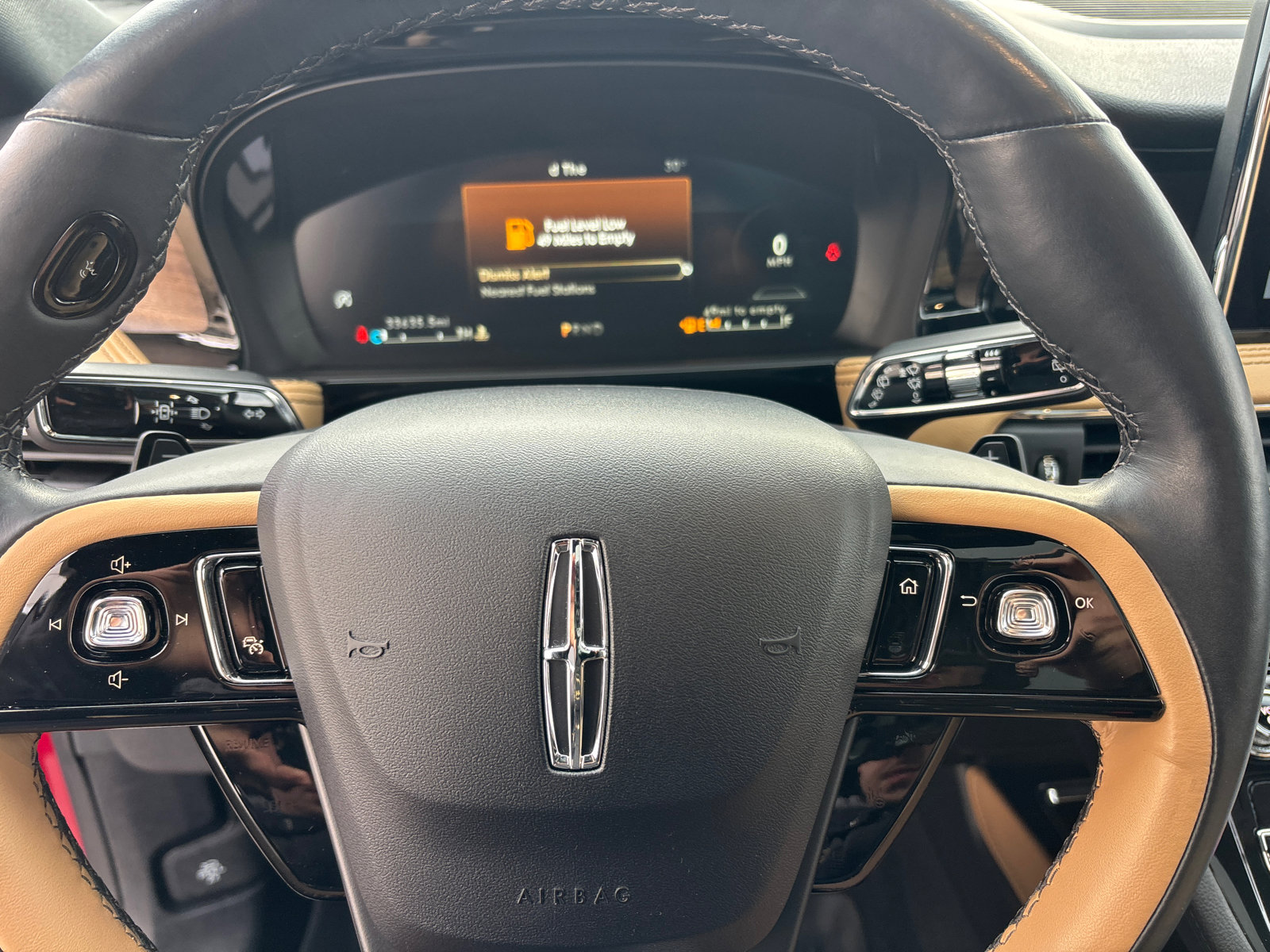 Certified 2022 Lincoln Corsair Reserve w/ Equipment Group 201A image 16