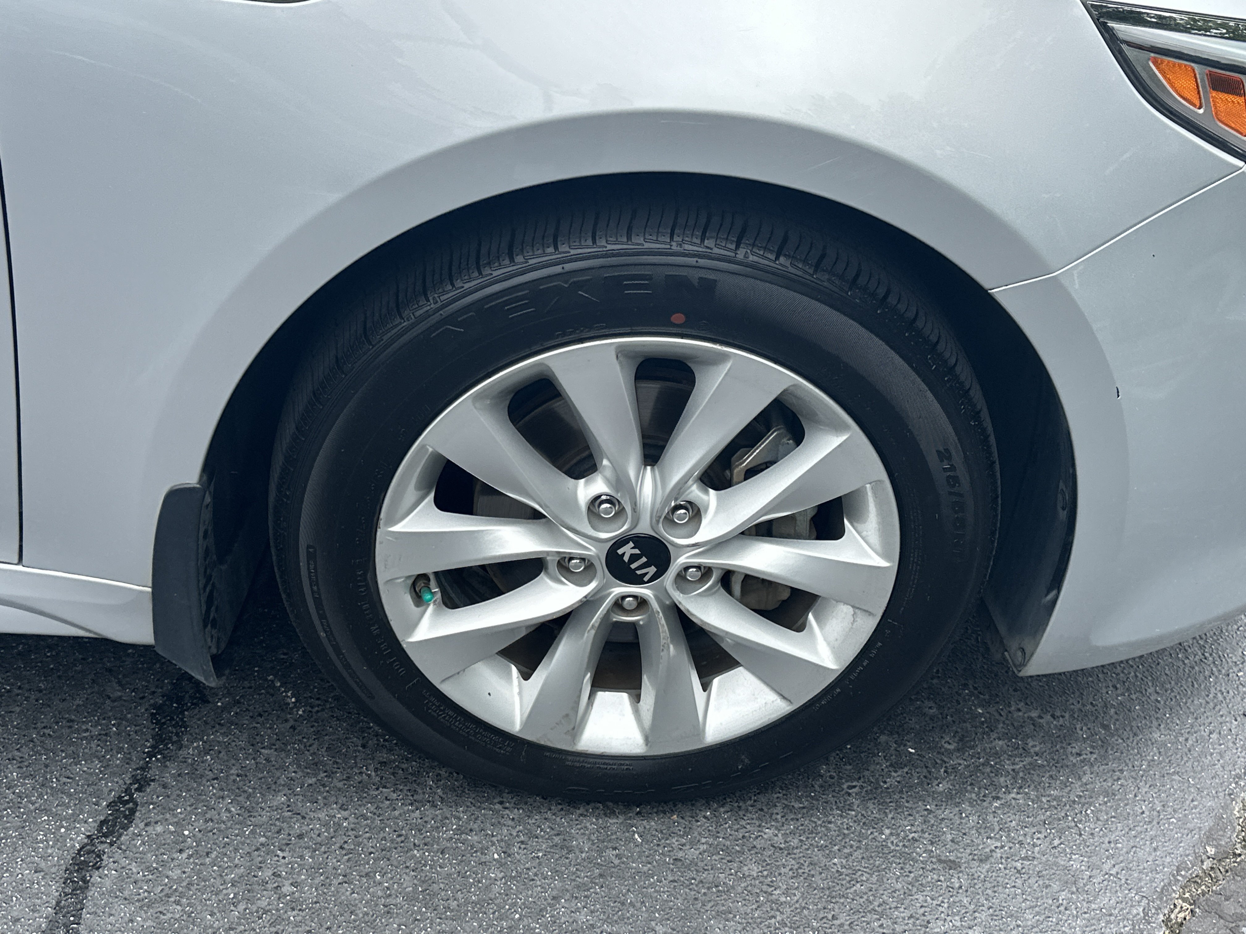 Used 2016 Kia Optima EX w/ Option Group 040 FWD image 14