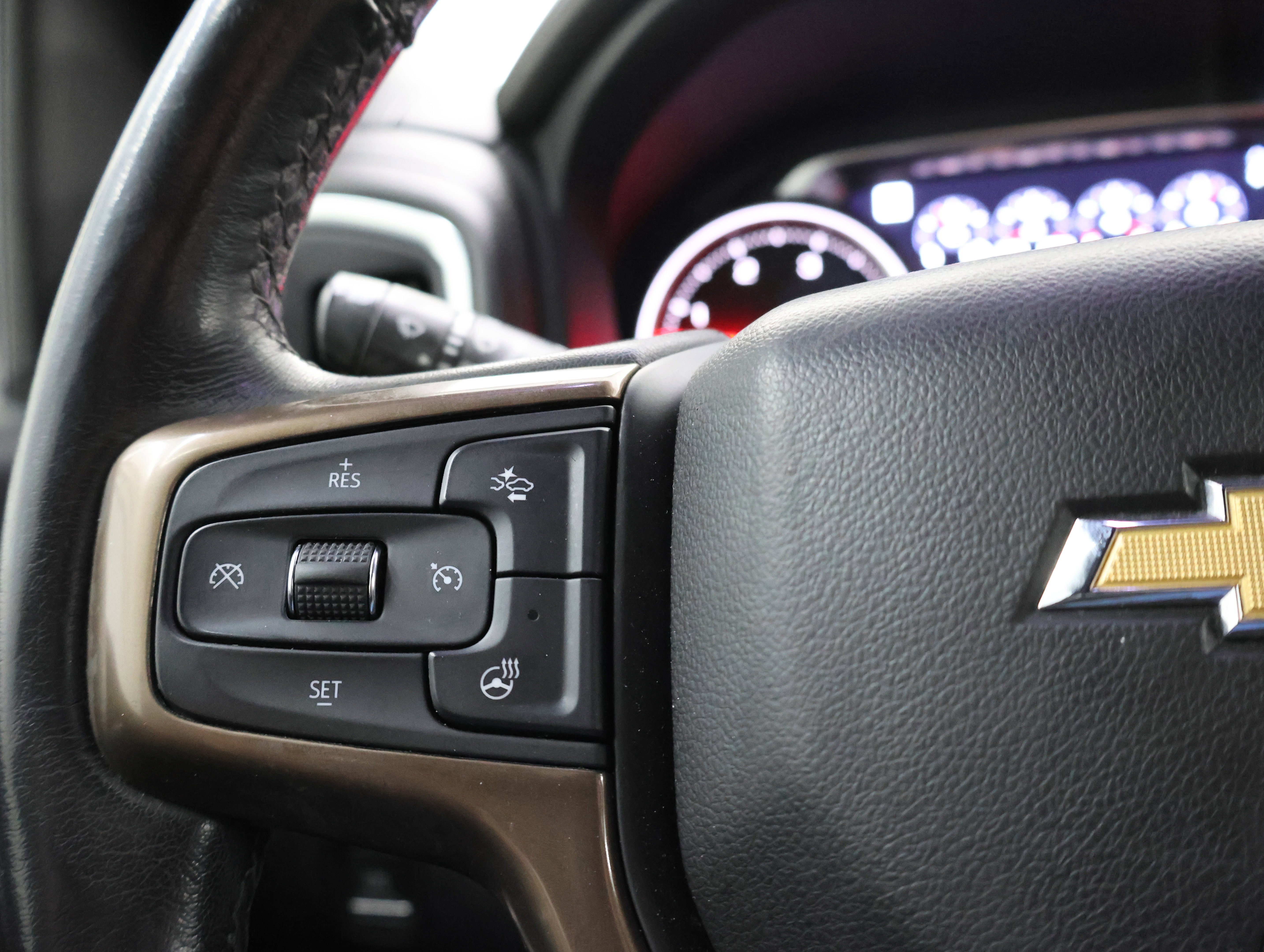 Used 2021 Chevrolet Silverado 2500 High Country w/ Z71 Off-Road Package AWD/4WD image 15