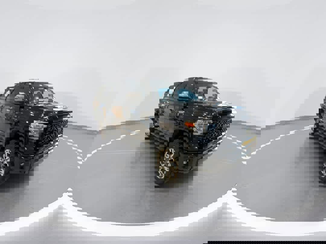 Used 2019 Toyota Tundra Platinum image 2