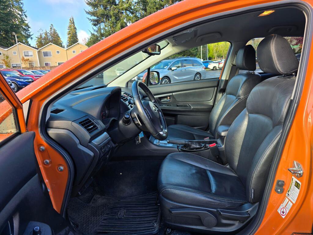 Used 2013 Subaru Crosstrek 2.0i Limited AWD/4WD image 3