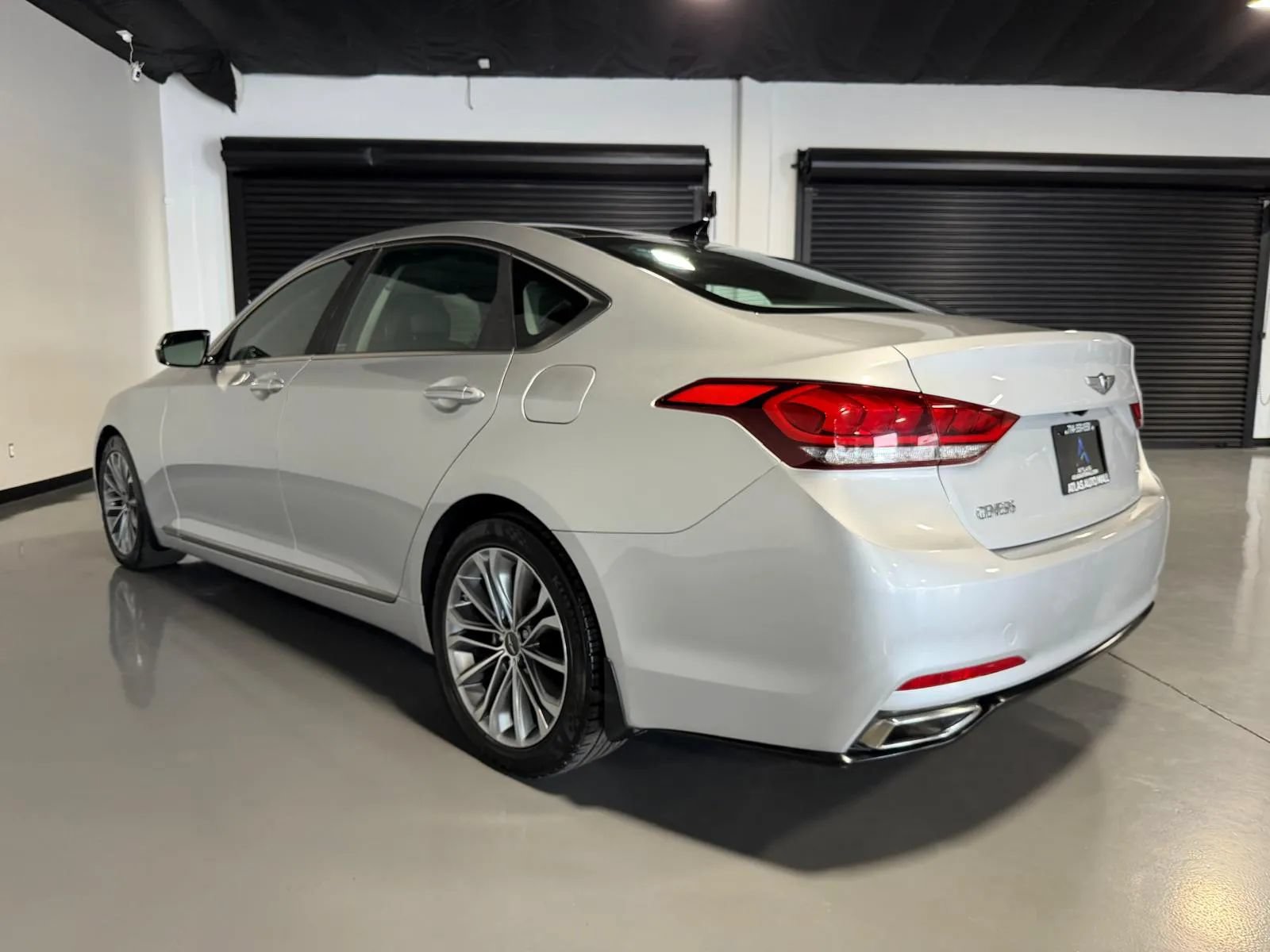 Used 2015 Hyundai Genesis 3.8 w/ Option Group 02 RWD image 6