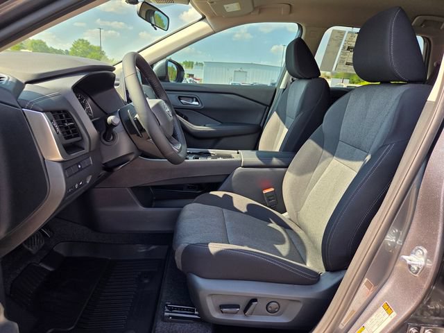 New 2026 Nissan Rogue SV FWD image 7