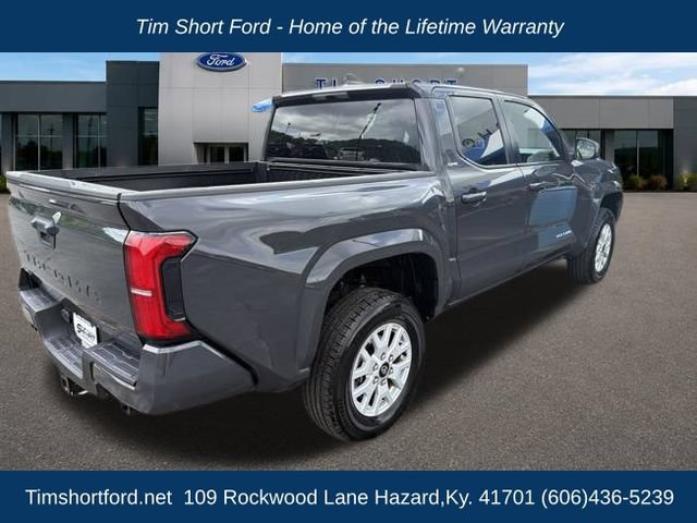 Used 2024 Toyota Tacoma SR5 AWD/4WD image 2