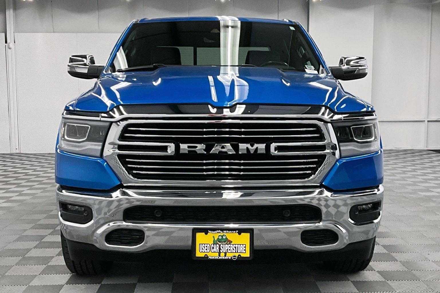 Used 2023 RAM 1500 Laramie AWD/4WD image 4