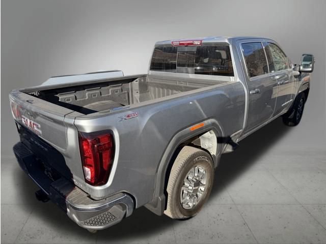 Used 2024 GMC Sierra 2500 SLE w/ SLE Value Package; image 4