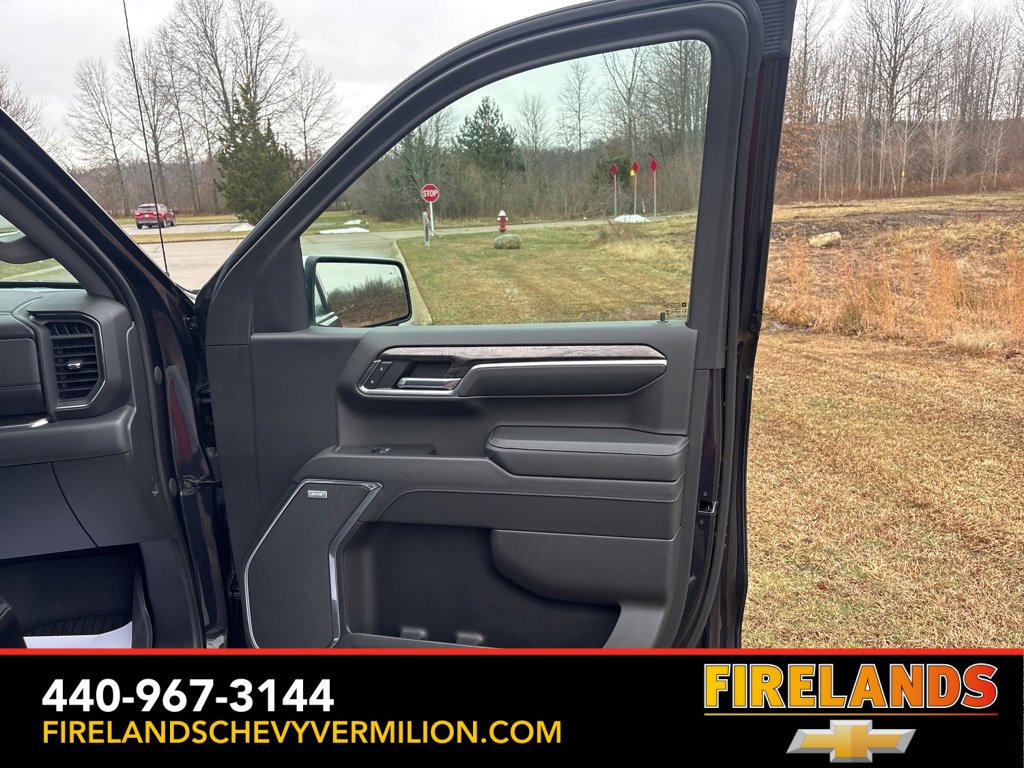 Used 2023 Chevrolet Silverado 1500 LTZ image 35