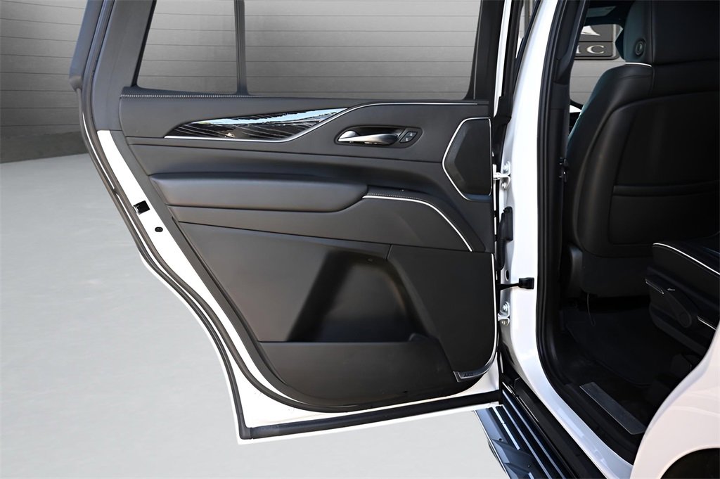 Used 2021 Cadillac Escalade Sport image 11