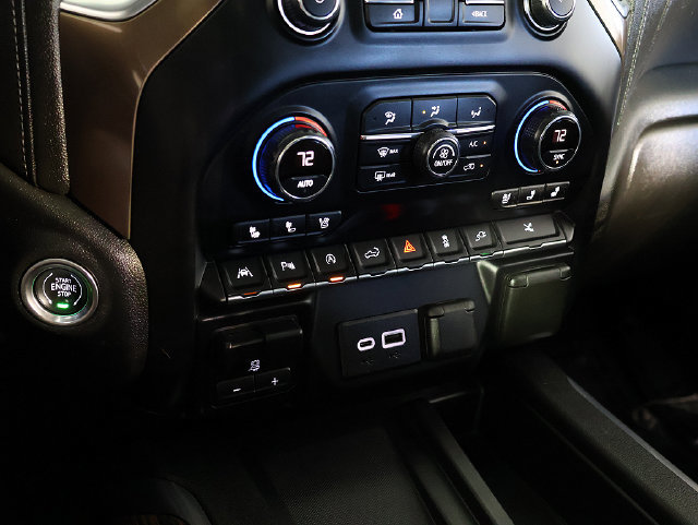 Used 2020 Chevrolet Silverado 1500 High Country w/ Technology Package AWD/4WD image 22