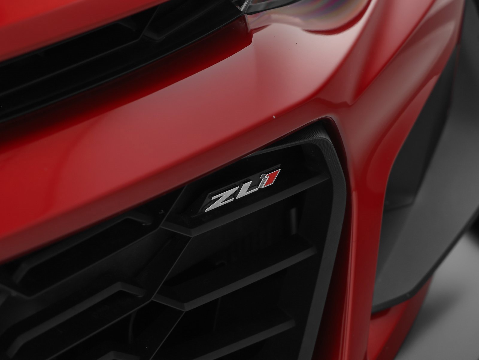 Used 2018 Chevrolet Camaro ZL1 image 21