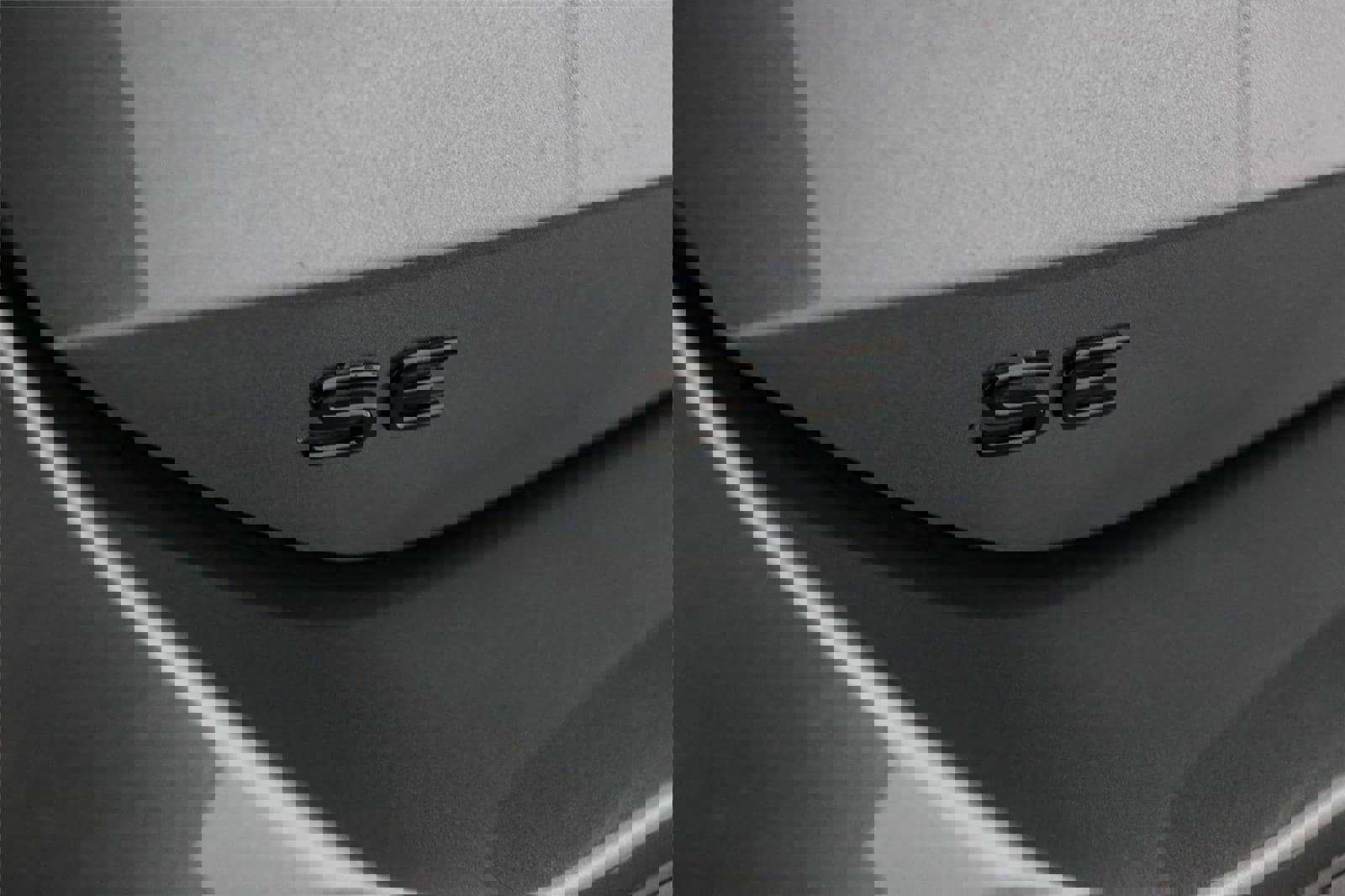 New 2026 Volkswagen Tiguan SE R-Line AWD/4WD image 11