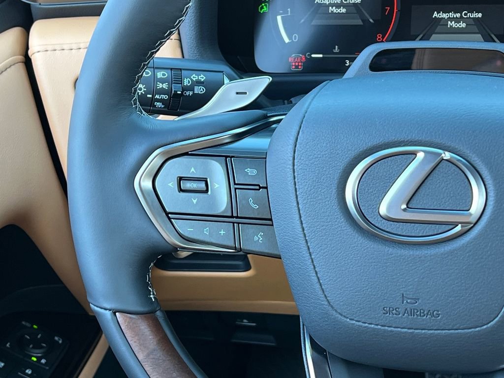 New 2025 Lexus LX 600 4WD w/ Luxury Package image 18
