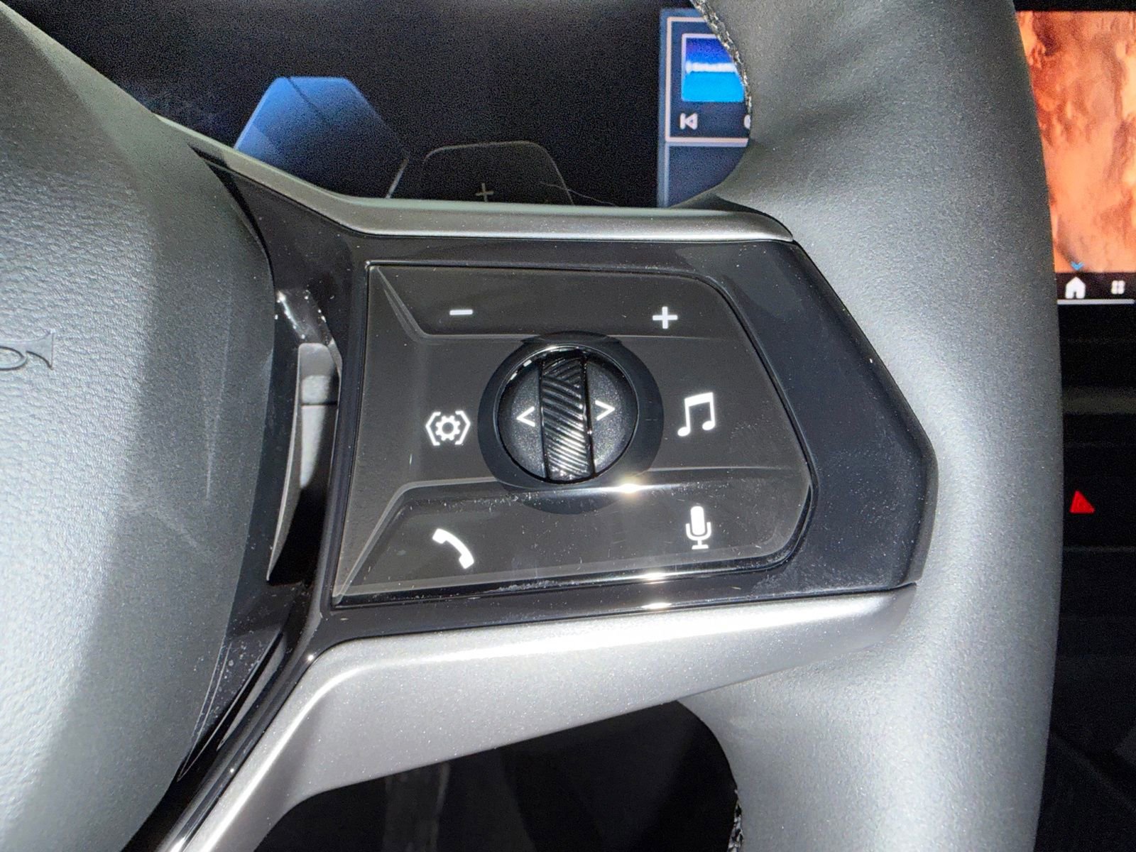 Certified 2025 BMW 530i xDrive image 22