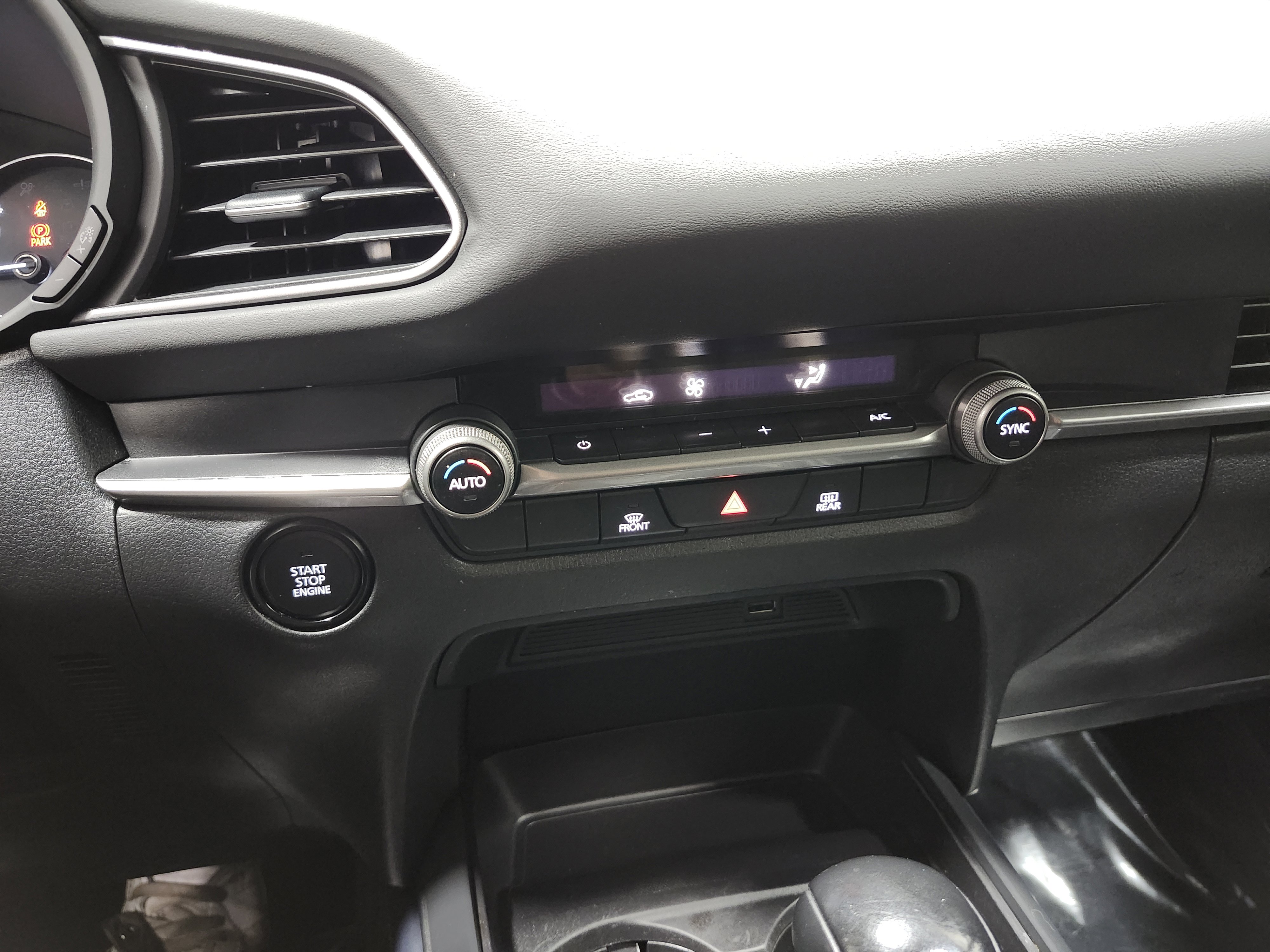 Used 2020 MAZDA CX-30 AWD w/ Select Package image 30