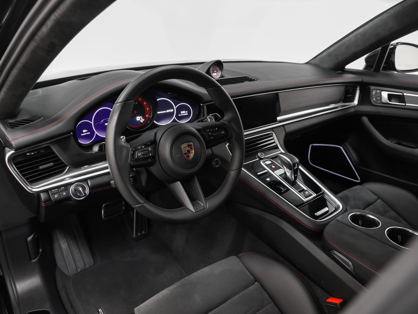 Certified 2023 Porsche Panamera GTS AWD/4WD image 4