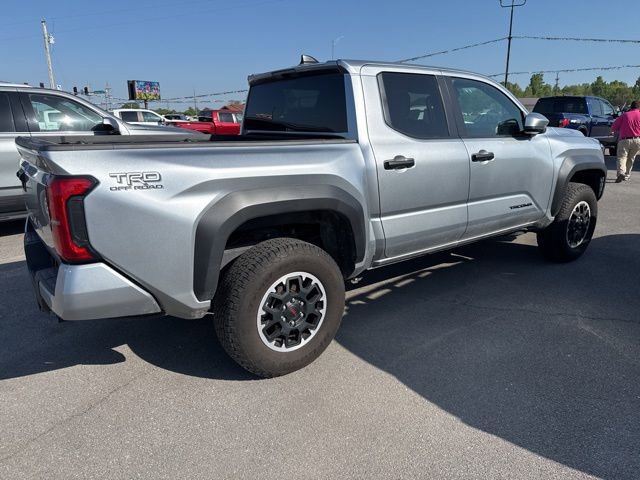 Used 2025 Toyota Tacoma TRD Off-Road AWD/4WD image 8