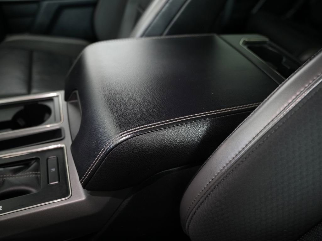 Used 2020 Ford F150 Raptor w/ Equipment Group 802A Luxury image 35