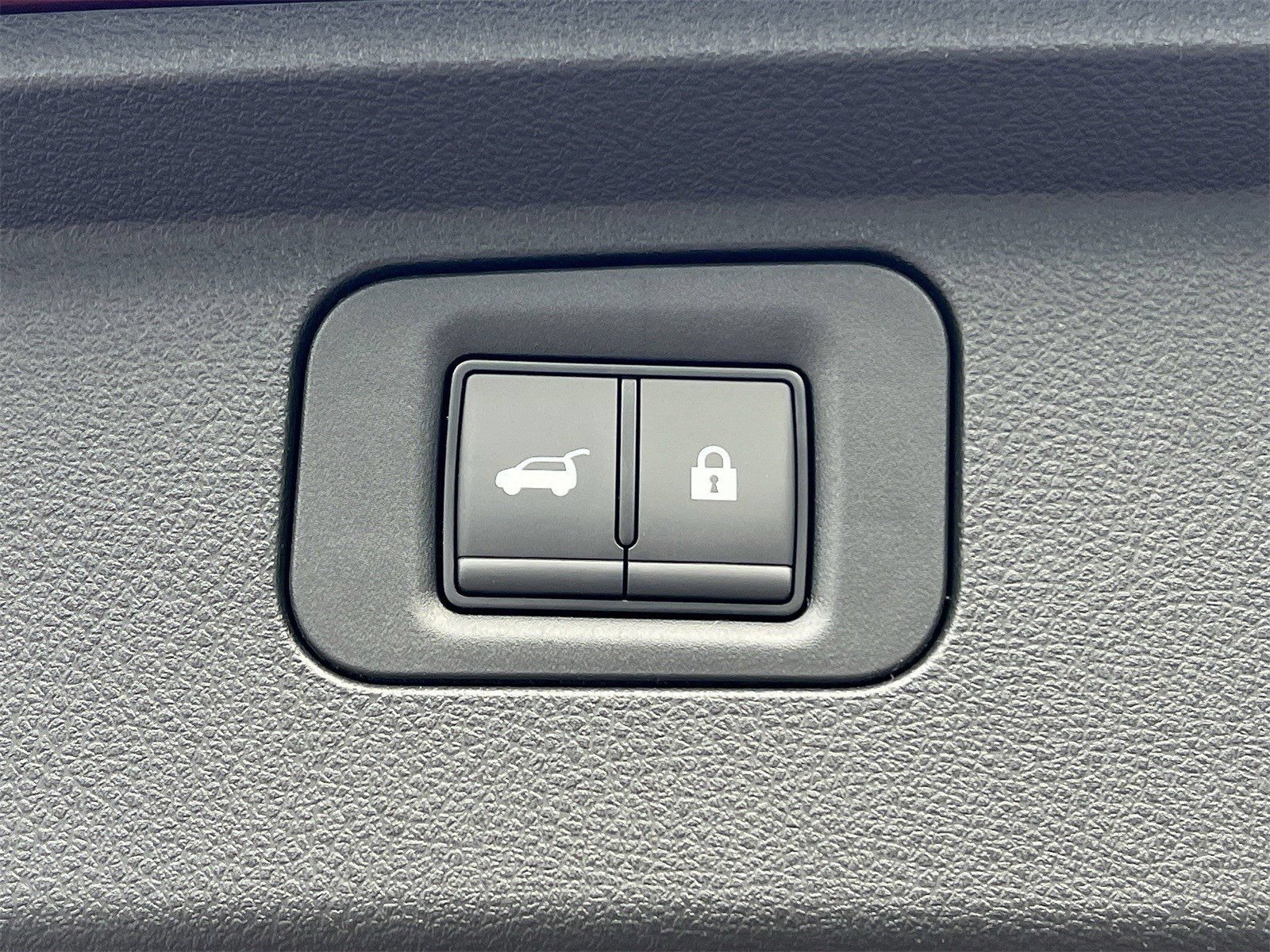 New 2025 Nissan Armada SL w/ Captain's Chari Seat Package AWD/4WD image 29