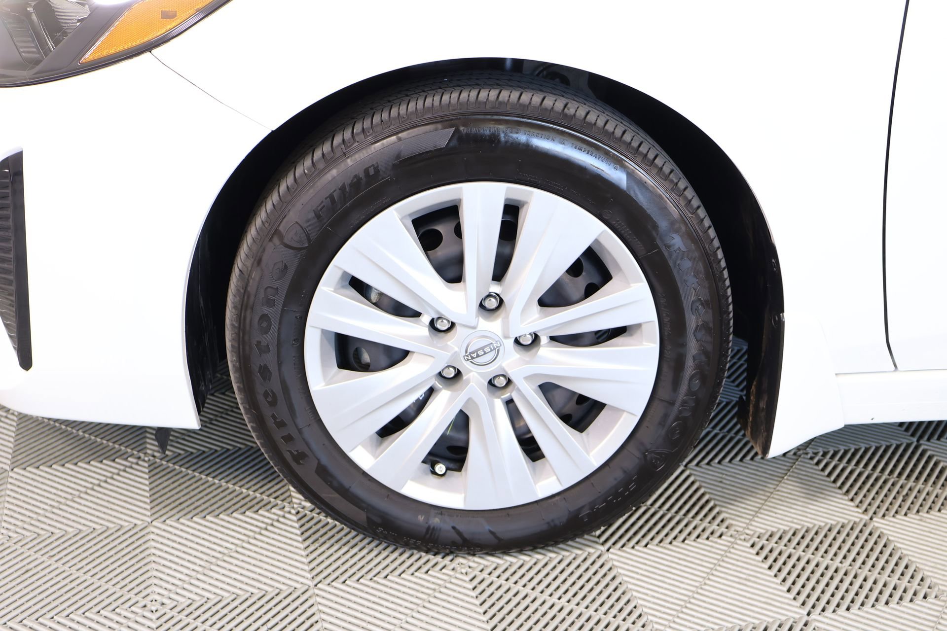 Used 2025 Nissan Sentra S image 16