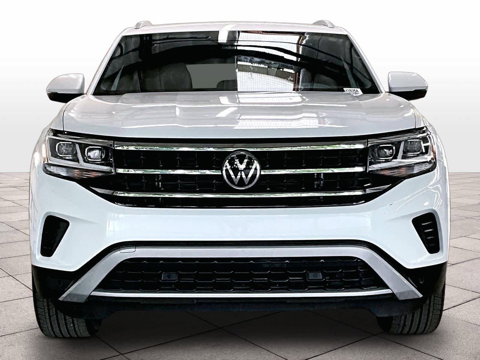 Used 2022 Volkswagen Atlas Cross Sport SE FWD image 3