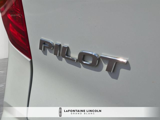 Used 2016 Honda Pilot Touring image 10