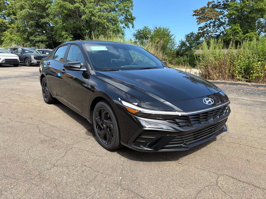 New 2026 Hyundai Elantra Sport FWD image 1