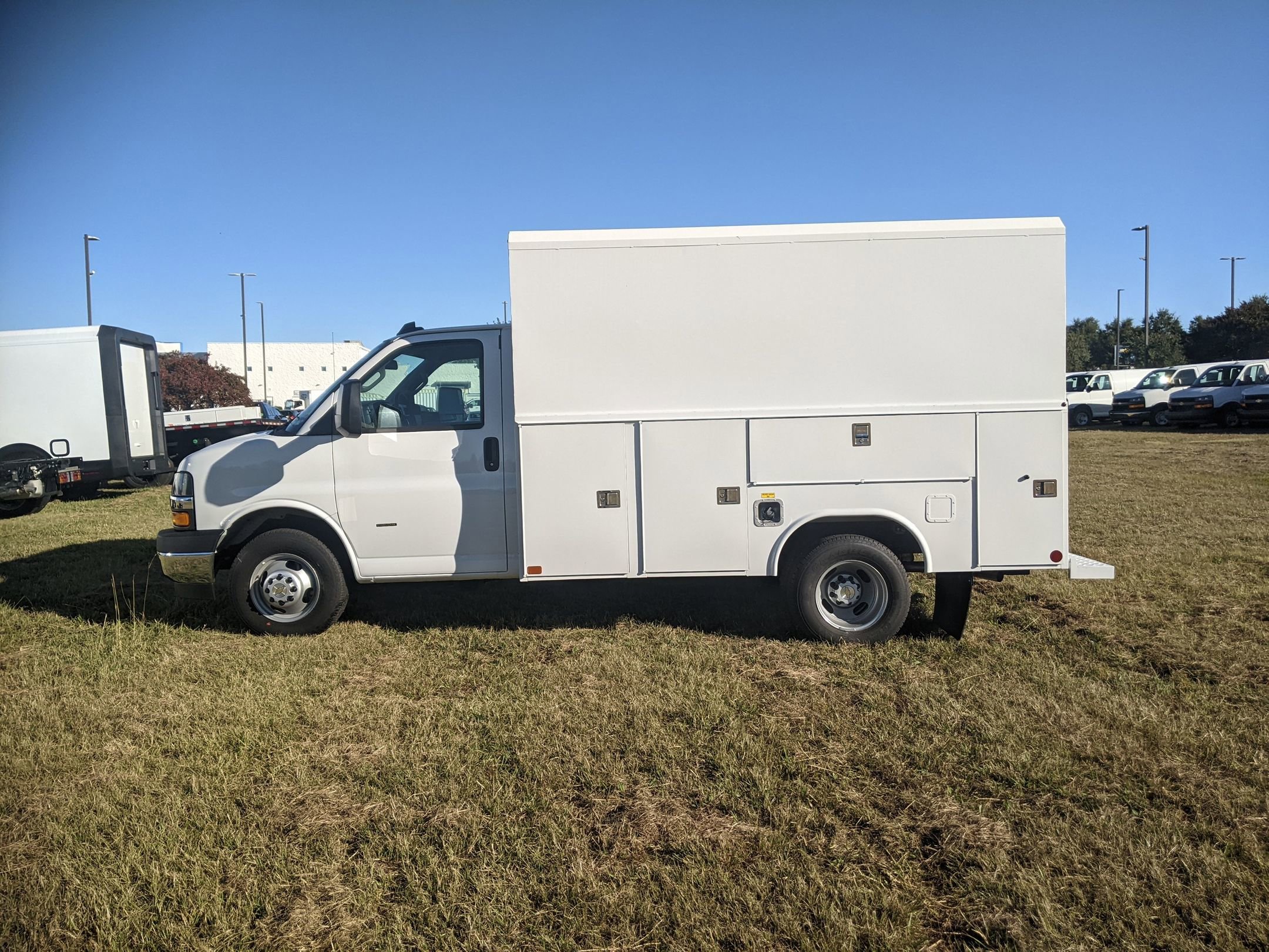 New 2025 Chevrolet Express 3500 w/ Power Convenience Package image 5