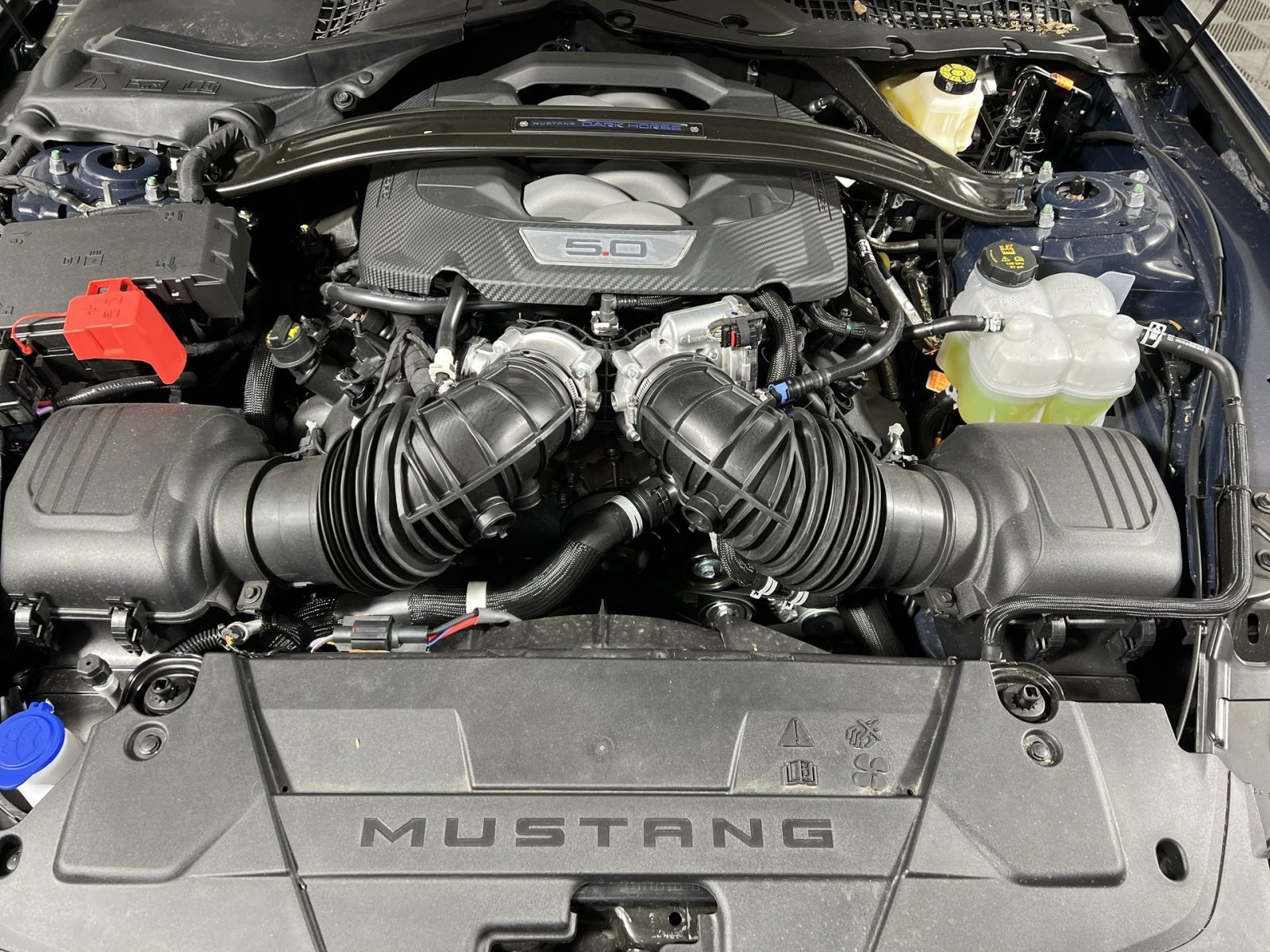 New 2025 Ford Mustang Dark Horse image 28