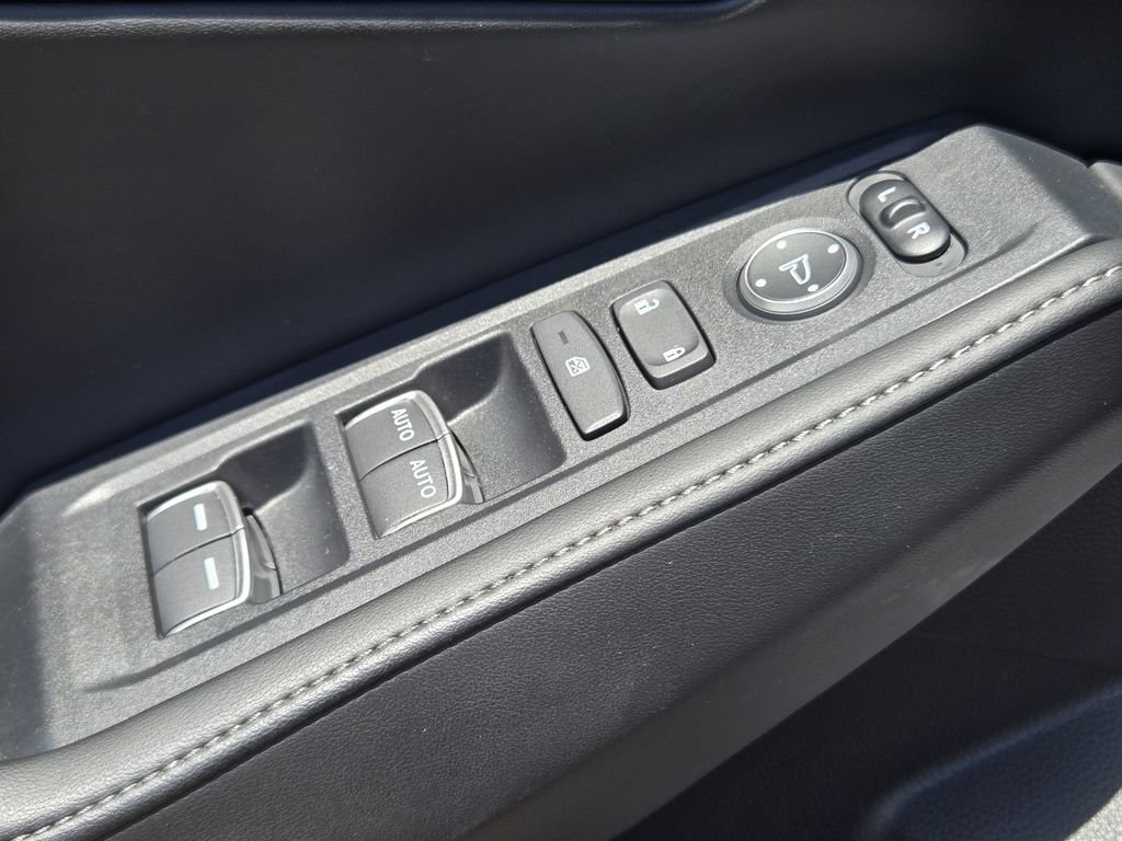 Used 2023 Honda Accord Sport image 31