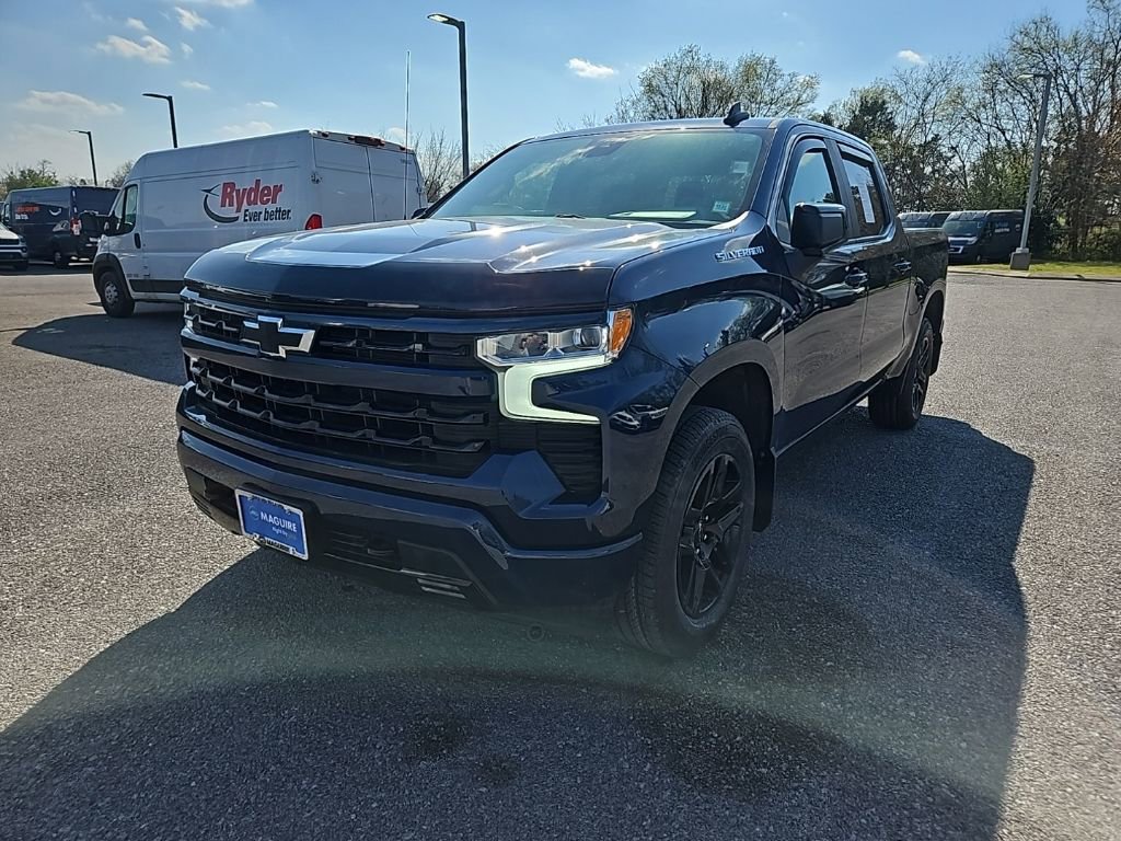 Used 2023 Chevrolet Silverado 1500 RST image 3