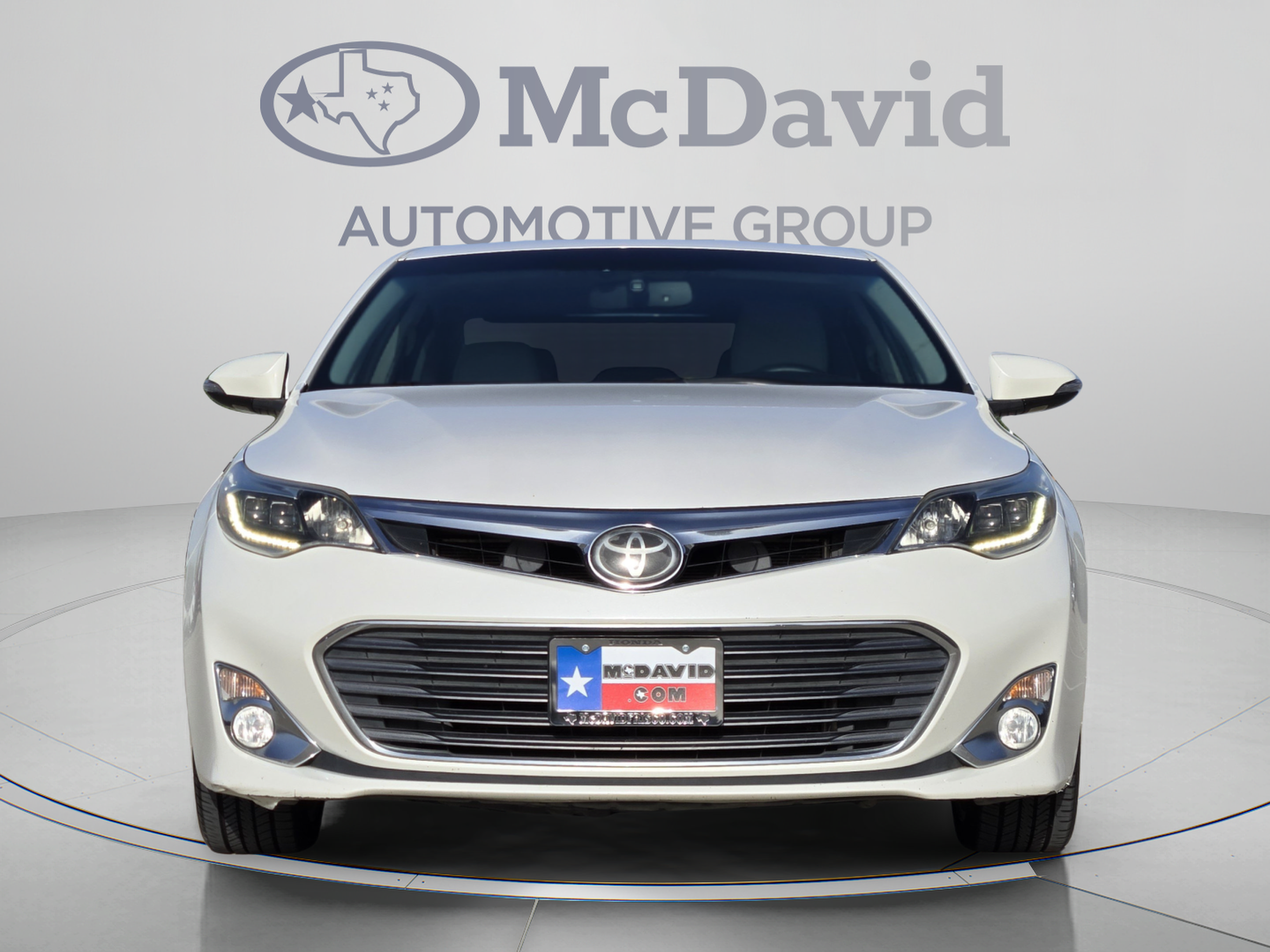 Used 2014 Toyota Avalon Limited w/ Technology Package FWD image 8