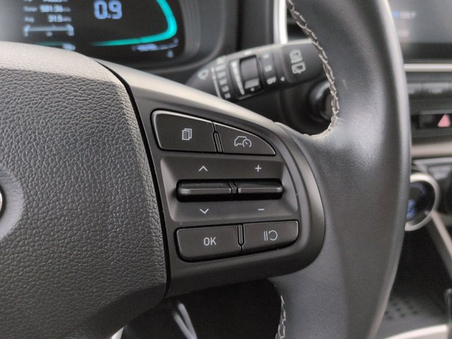 Used 2026 Hyundai Venue SEL FWD image 25
