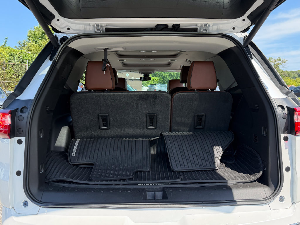 Used 2019 Chevrolet Traverse High Country AWD/4WD image 16