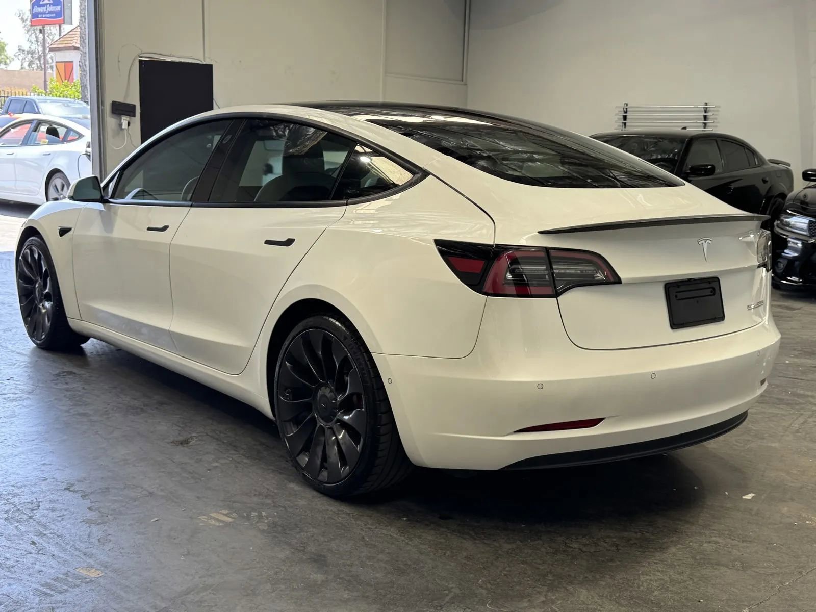 Used 2021 Tesla Model 3 Performance AWD/4WD image 2
